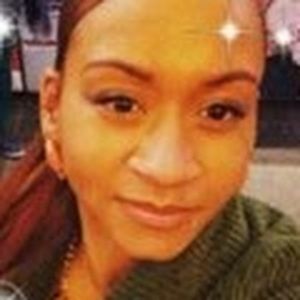 Meet your Posher, Raya